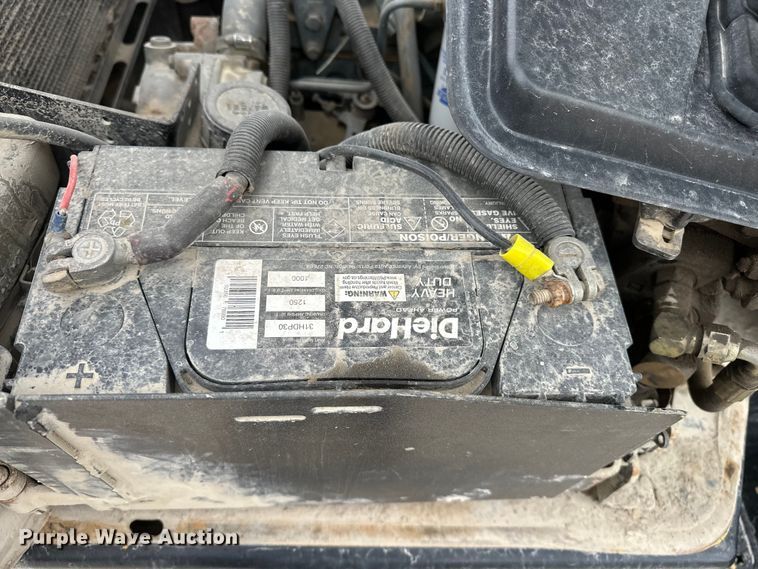 image for item EA4870 Yale GDP110MJNPBE091 forklift