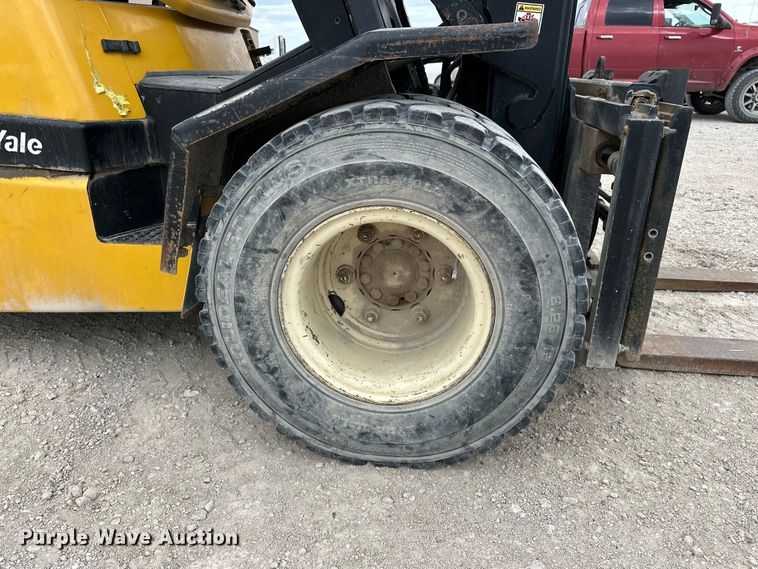 image for item EA4870 Yale GDP110MJNPBE091 forklift