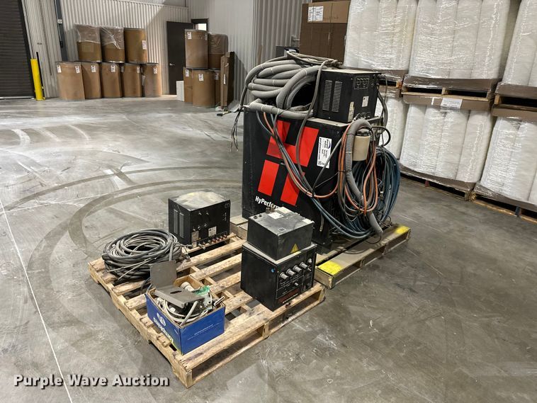 image for item EA4871 Hyperformance HPR130 plasma Cutter
