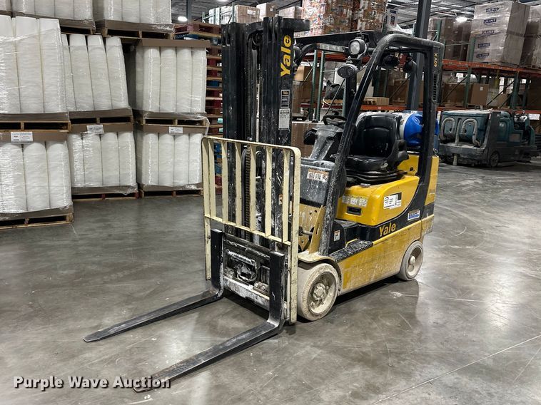 image for item EA4873 Yale GLC040SVXNUSE082 forklift