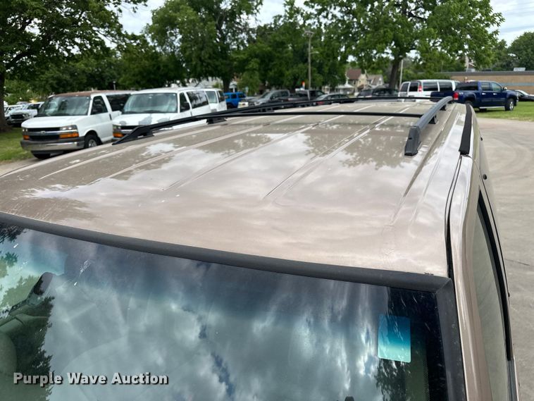 image for item EA4876 2004 Chevrolet Astro Van van