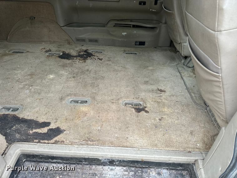 image for item EA4876 2004 Chevrolet Astro Van van