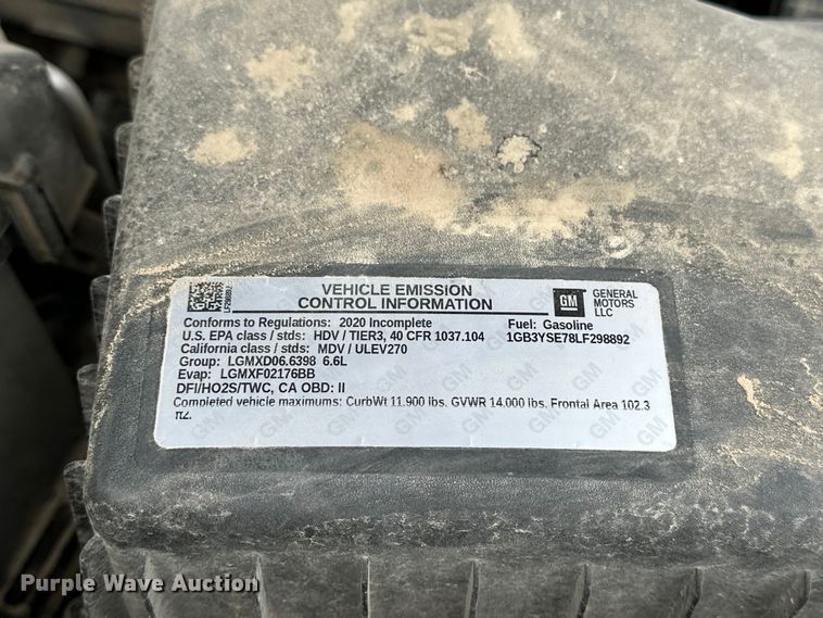 image for item EA4900 2020 Chevrolet 3500HD flatbed pickup truck