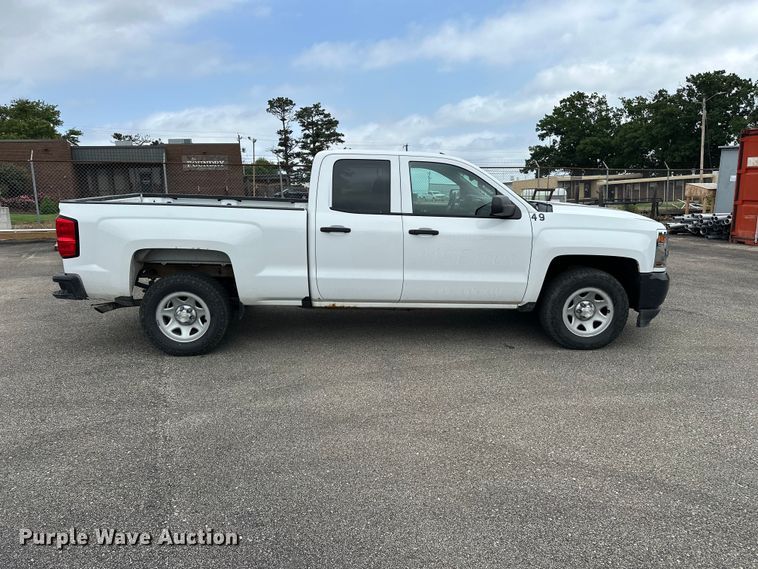 image for item EA4901 2016 Chevrolet Silverado 1500 Ext. Cab pickup truck