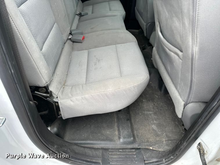 image for item EA4901 2016 Chevrolet Silverado 1500 Ext. Cab pickup truck