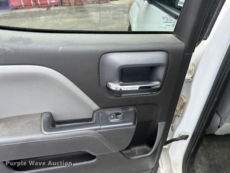 image for item EA4901 2016 Chevrolet Silverado 1500 Ext. Cab pickup truck