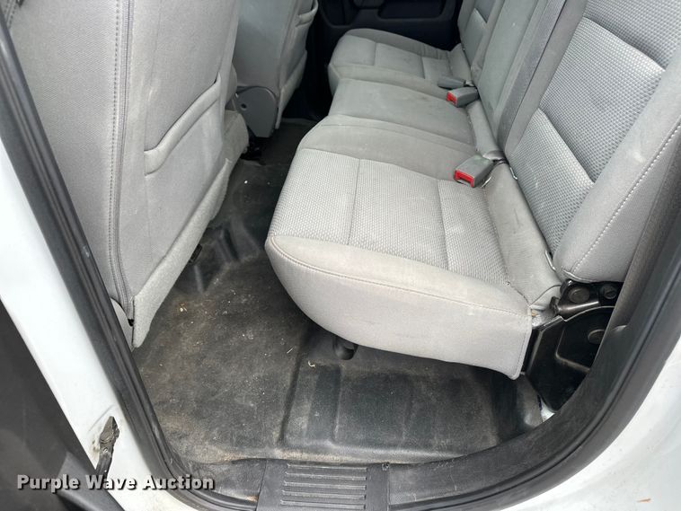image for item EA4901 2016 Chevrolet Silverado 1500 Ext. Cab pickup truck