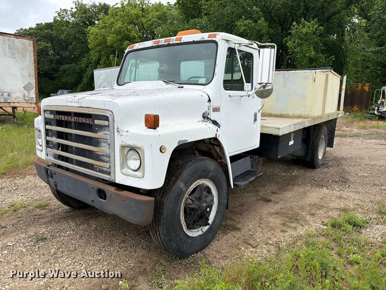 1984 International 1754 Flatbed Truck VIN: 1HTLCHYP5EHA45194 Lot: 999386624