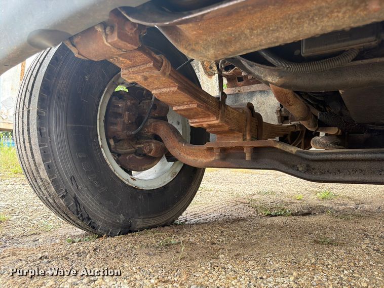 image for item EA4905 1984 International 1754 flatbed truck