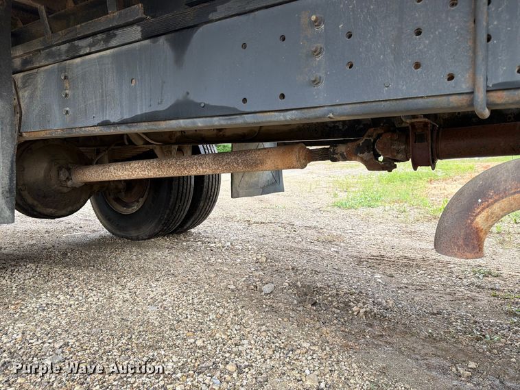 image for item EA4905 1984 International 1754 flatbed truck