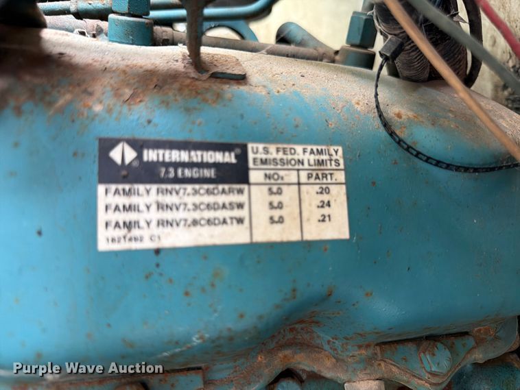 image for item EA4906 1985 Navistar 1654 dump flatbed truck
