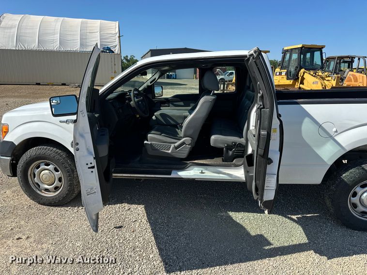 image for item EA4908 2014 Ford F150 Ext. Cab pickup truck