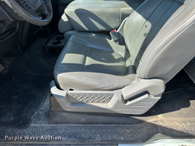 image for item EA4908 2014 Ford F150 Ext. Cab pickup truck