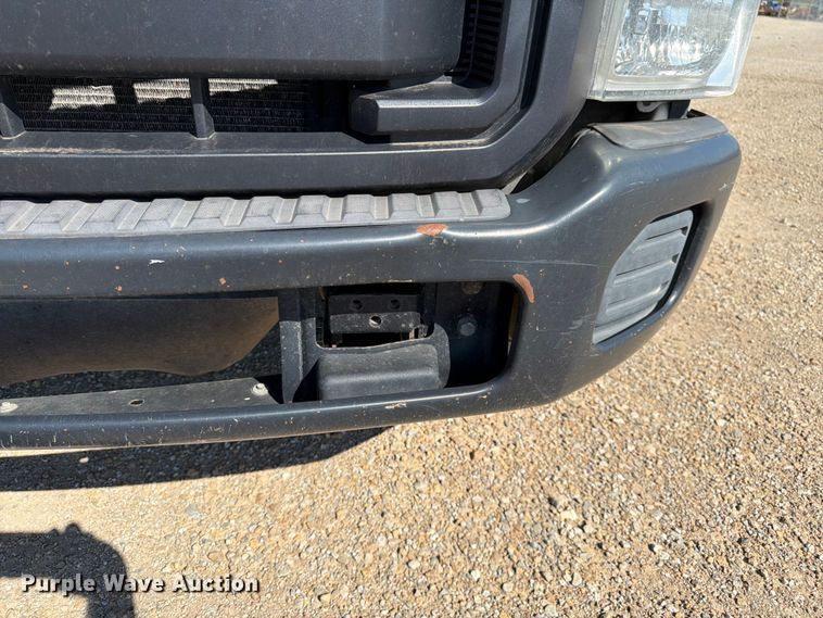 image for item EA4910 2011 Ford F250 Super Duty flatbed pickup truck