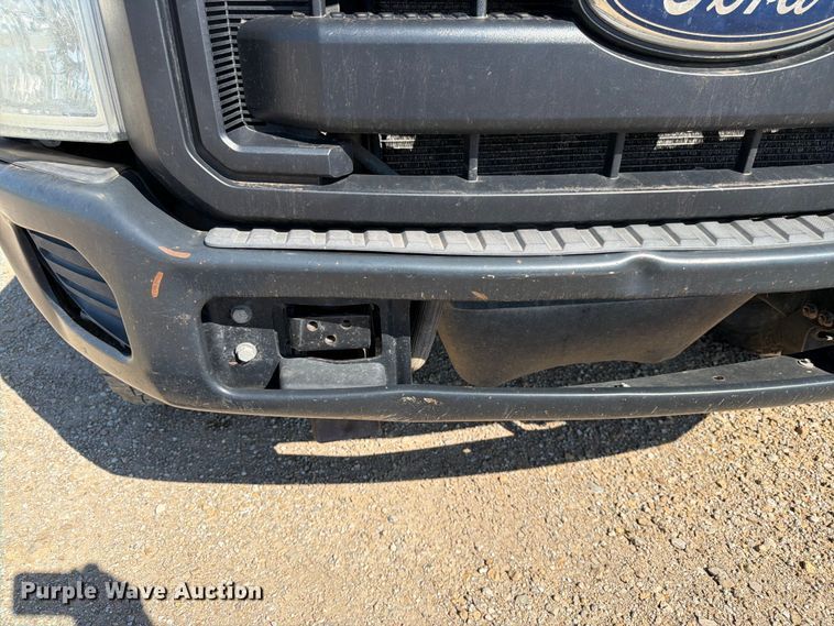 image for item EA4910 2011 Ford F250 Super Duty flatbed pickup truck