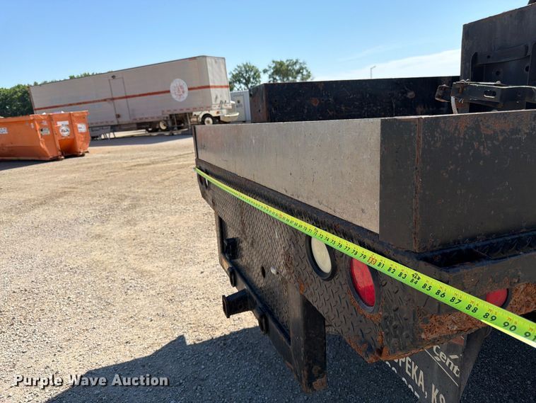 image for item EA4910 2011 Ford F250 Super Duty flatbed pickup truck