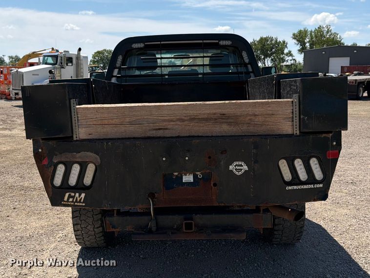 image for item EA4912 2015 Ford F250 Super Duty flatbed pickup truck