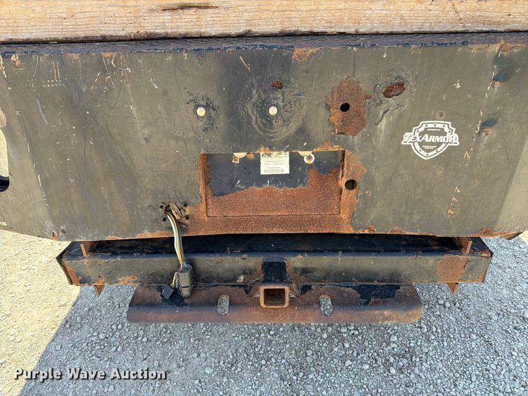 image for item EA4912 2015 Ford F250 Super Duty flatbed pickup truck