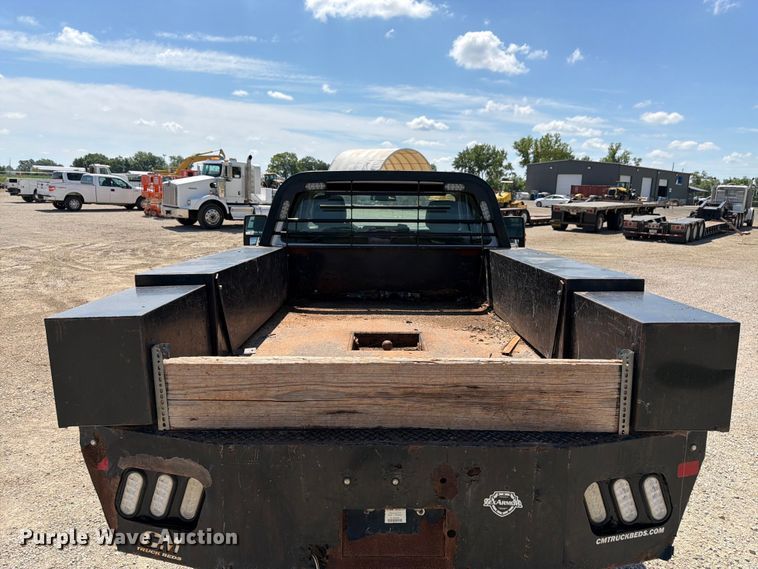image for item EA4912 2015 Ford F250 Super Duty flatbed pickup truck