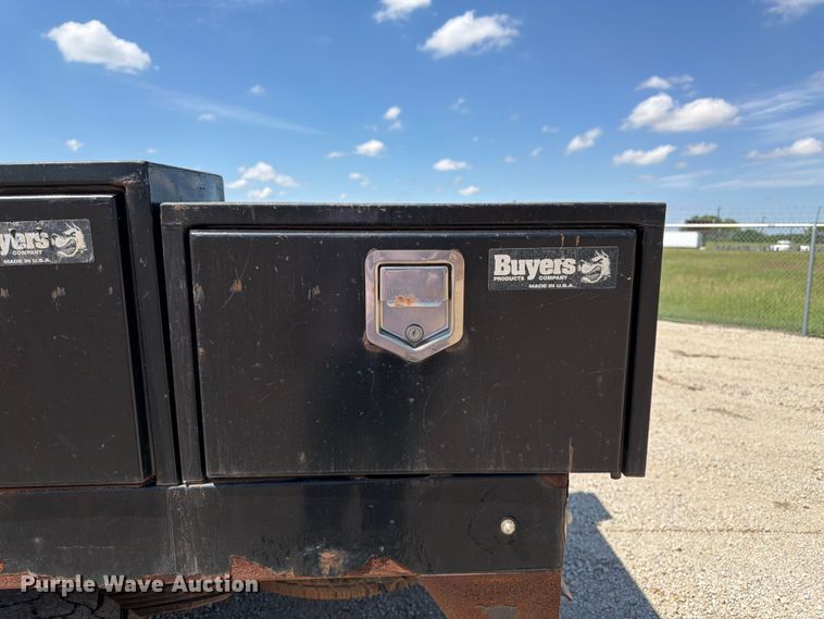 image for item EA4912 2015 Ford F250 Super Duty flatbed pickup truck