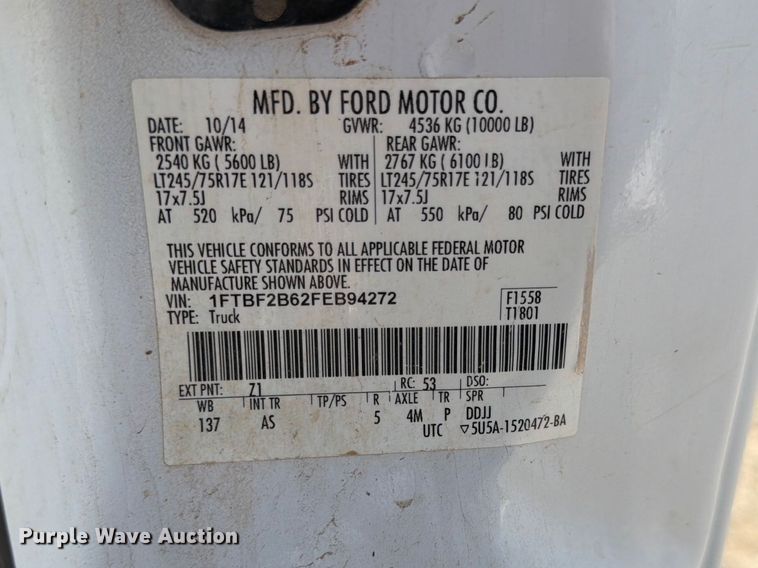 image for item EA4912 2015 Ford F250 Super Duty flatbed pickup truck