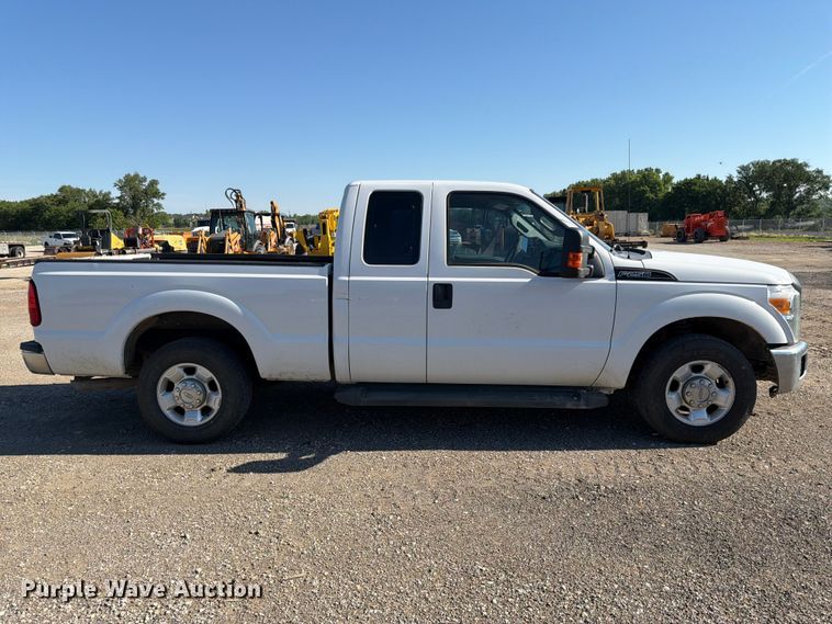 image for item EA4913 2012 Ford F250 Super Duty Ext. Cab pickup truck