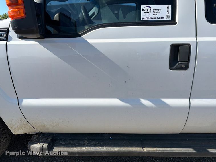 image for item EA4913 2012 Ford F250 Super Duty Ext. Cab pickup truck