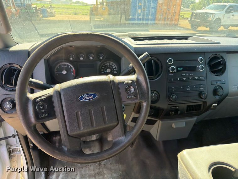 image for item EA4913 2012 Ford F250 Super Duty Ext. Cab pickup truck