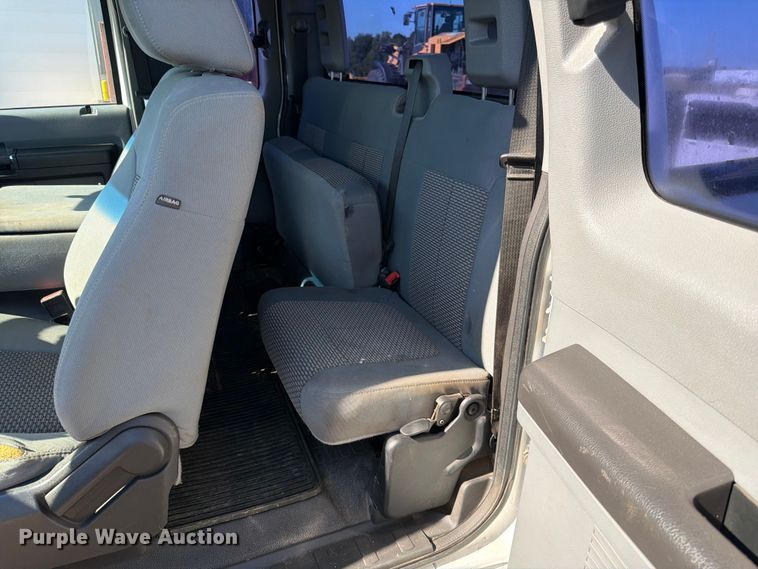 image for item EA4913 2012 Ford F250 Super Duty Ext. Cab pickup truck