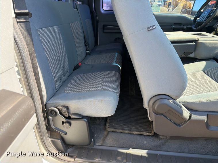 image for item EA4913 2012 Ford F250 Super Duty Ext. Cab pickup truck