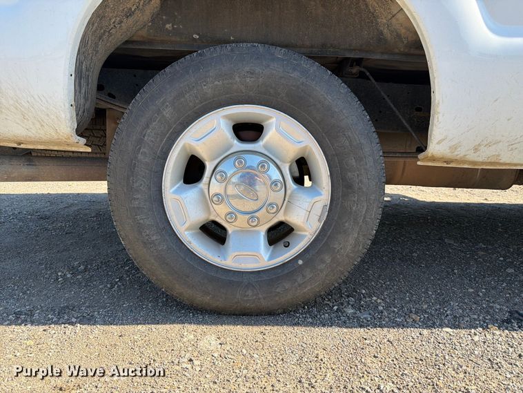 image for item EA4913 2012 Ford F250 Super Duty Ext. Cab pickup truck