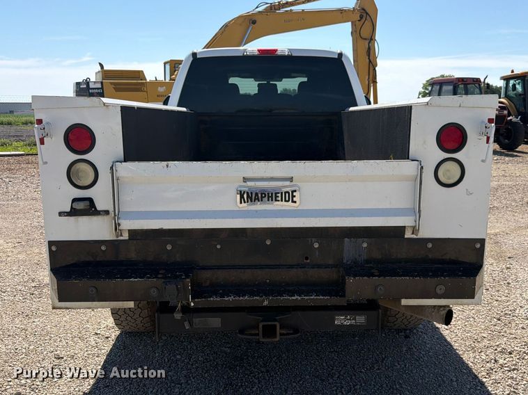 image for item EA4914 2019 Ford F250 Super Duty Crew Cab utility bed pickup truck