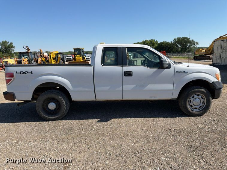image for item EA4915 2013 Ford F150 Ext. Cab pickup truck