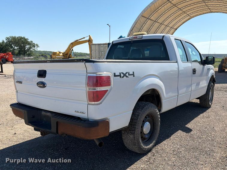image for item EA4915 2013 Ford F150 Ext. Cab pickup truck