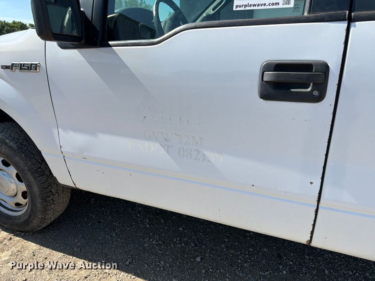 image for item EA4915 2013 Ford F150 Ext. Cab pickup truck