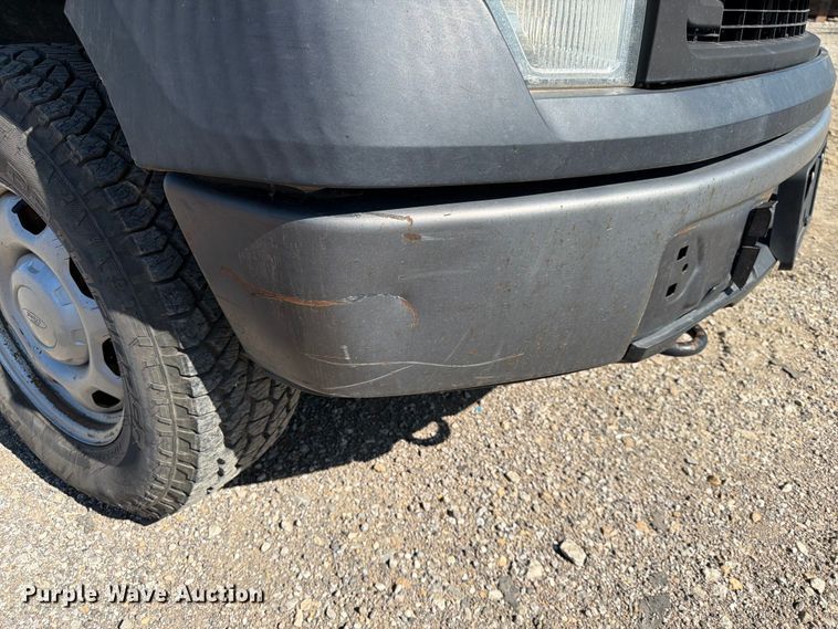 image for item EA4915 2013 Ford F150 Ext. Cab pickup truck