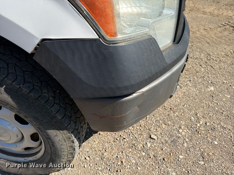 image for item EA4915 2013 Ford F150 Ext. Cab pickup truck