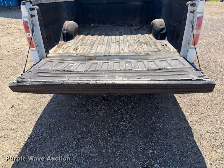 image for item EA4915 2013 Ford F150 Ext. Cab pickup truck