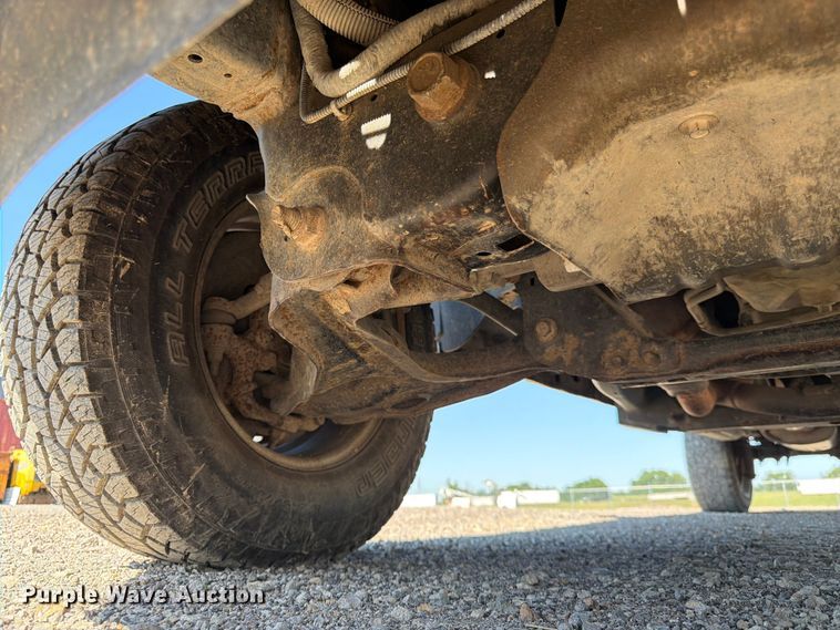image for item EA4915 2013 Ford F150 Ext. Cab pickup truck