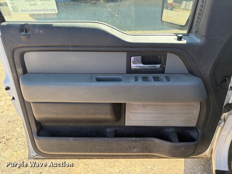 image for item EA4915 2013 Ford F150 Ext. Cab pickup truck