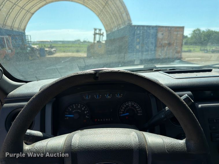 image for item EA4915 2013 Ford F150 Ext. Cab pickup truck