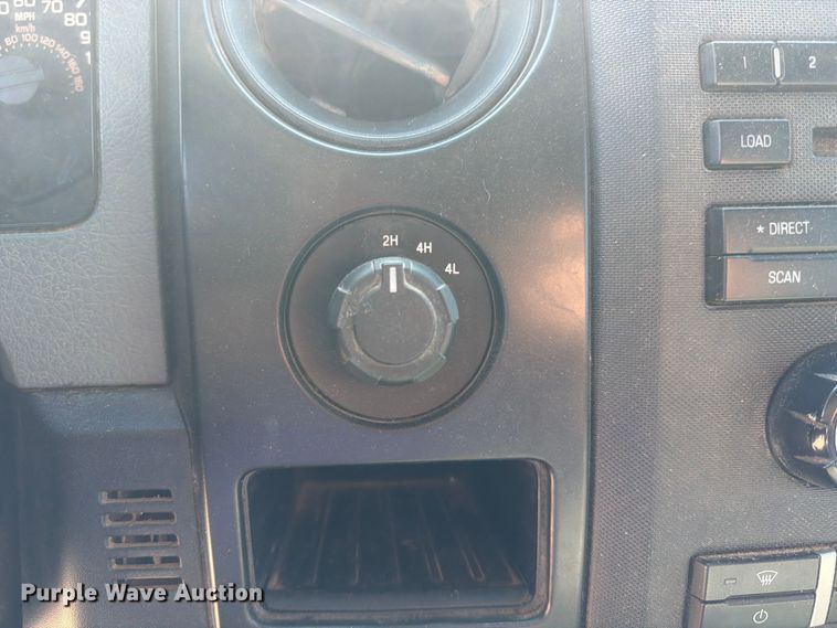 image for item EA4915 2013 Ford F150 Ext. Cab pickup truck