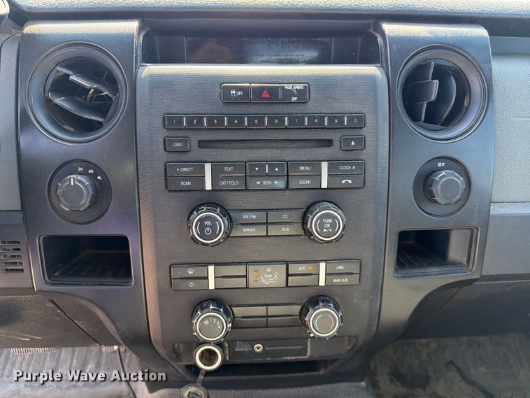 image for item EA4915 2013 Ford F150 Ext. Cab pickup truck
