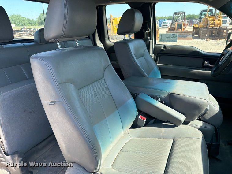 image for item EA4915 2013 Ford F150 Ext. Cab pickup truck