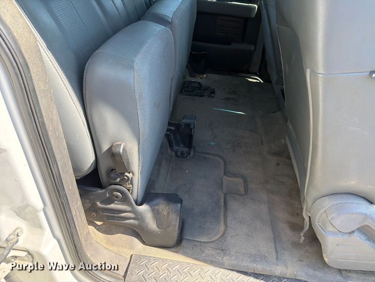image for item EA4915 2013 Ford F150 Ext. Cab pickup truck