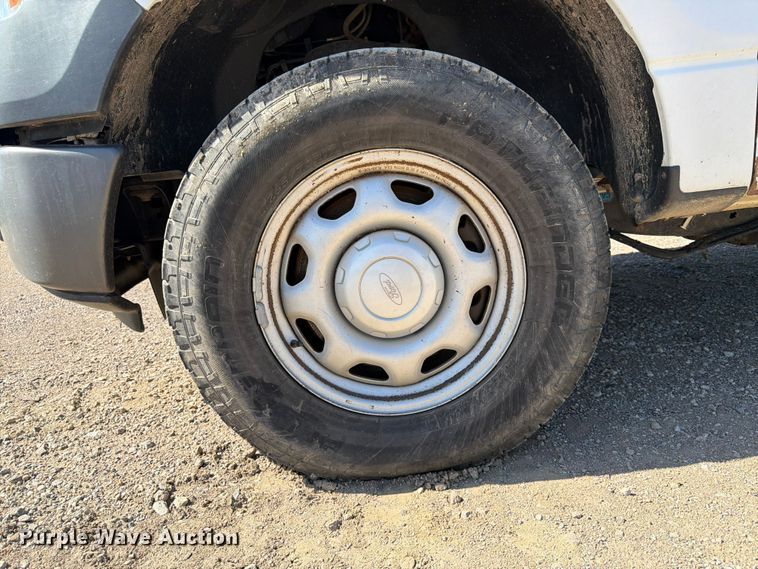 image for item EA4915 2013 Ford F150 Ext. Cab pickup truck