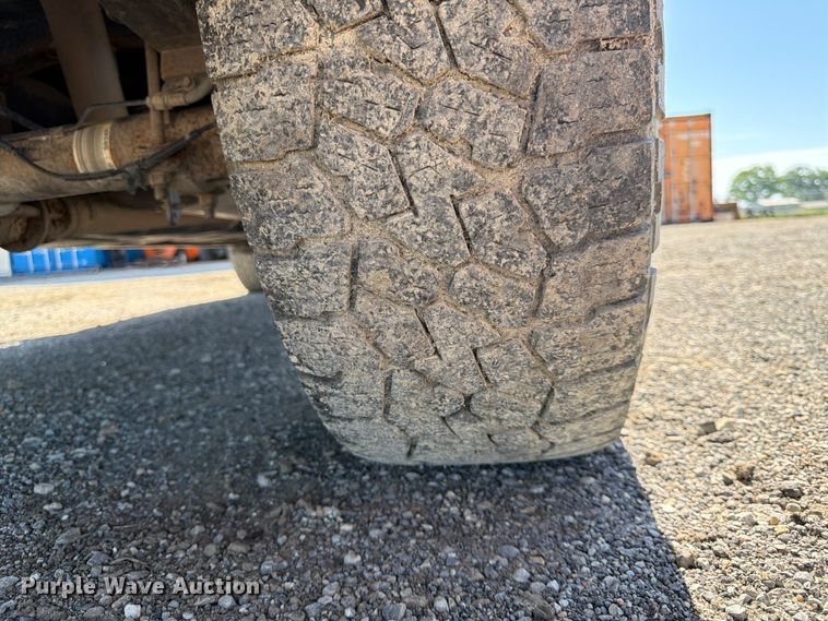 image for item EA4915 2013 Ford F150 Ext. Cab pickup truck
