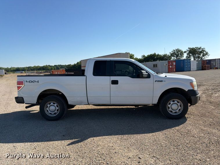 image for item EA4916 2013 Ford F150 Ext. Cab pickup truck