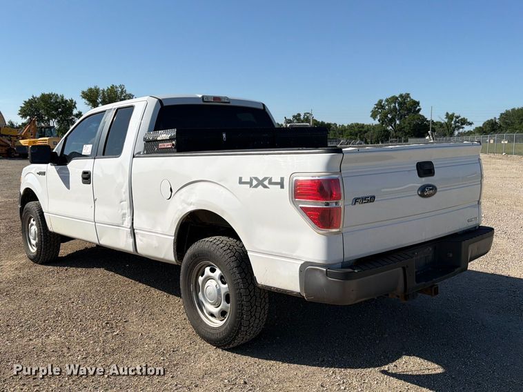 image for item EA4916 2013 Ford F150 Ext. Cab pickup truck