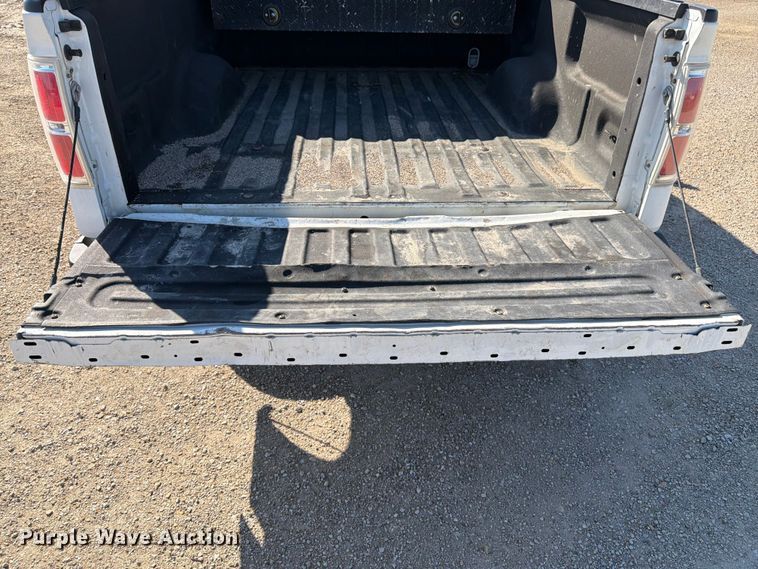 image for item EA4916 2013 Ford F150 Ext. Cab pickup truck